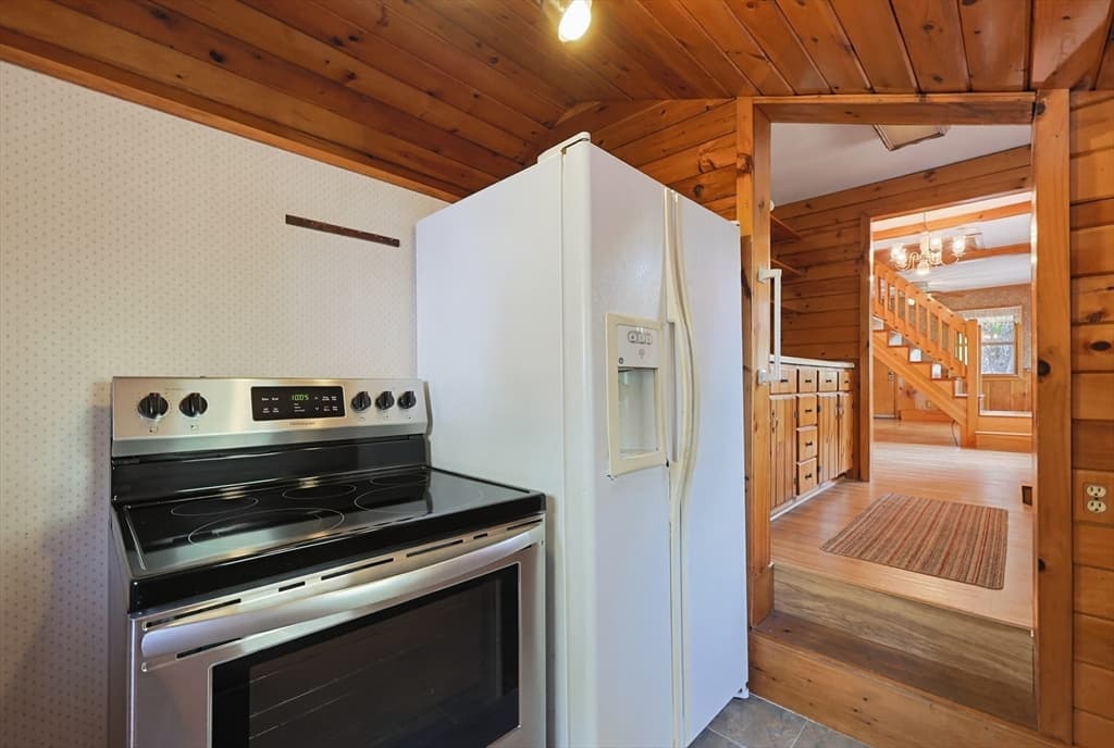 640 Pulaski Blvd, Bellingham MA 02019 photo 13