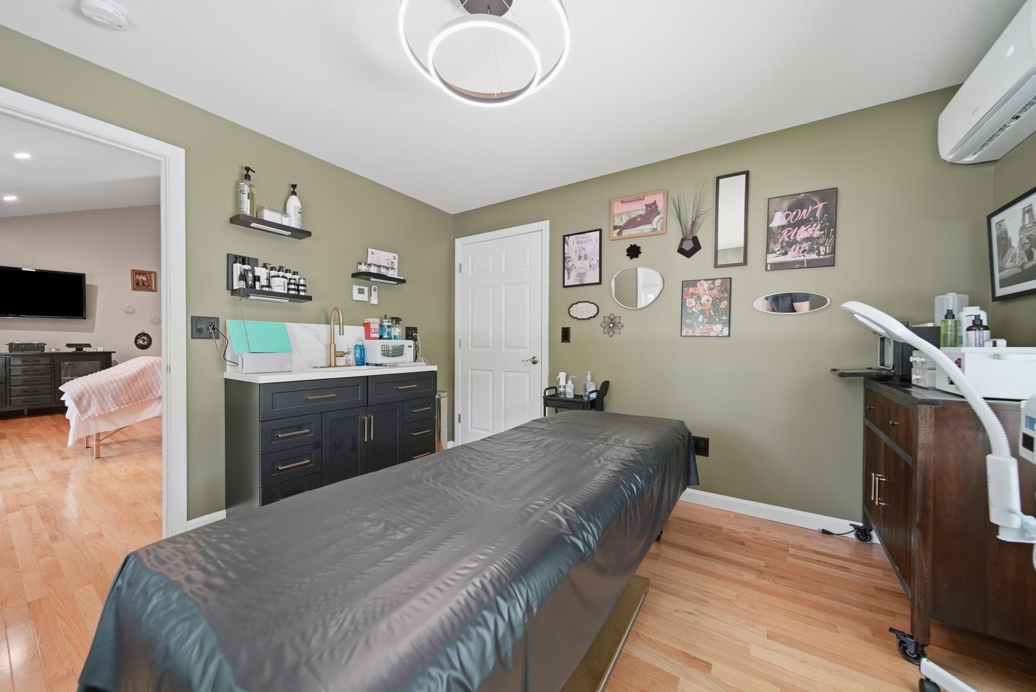 Single Family Residence at 1 Rock Forest Drive, Hooksett NH 03106, Hooksett, photo 10 of 40