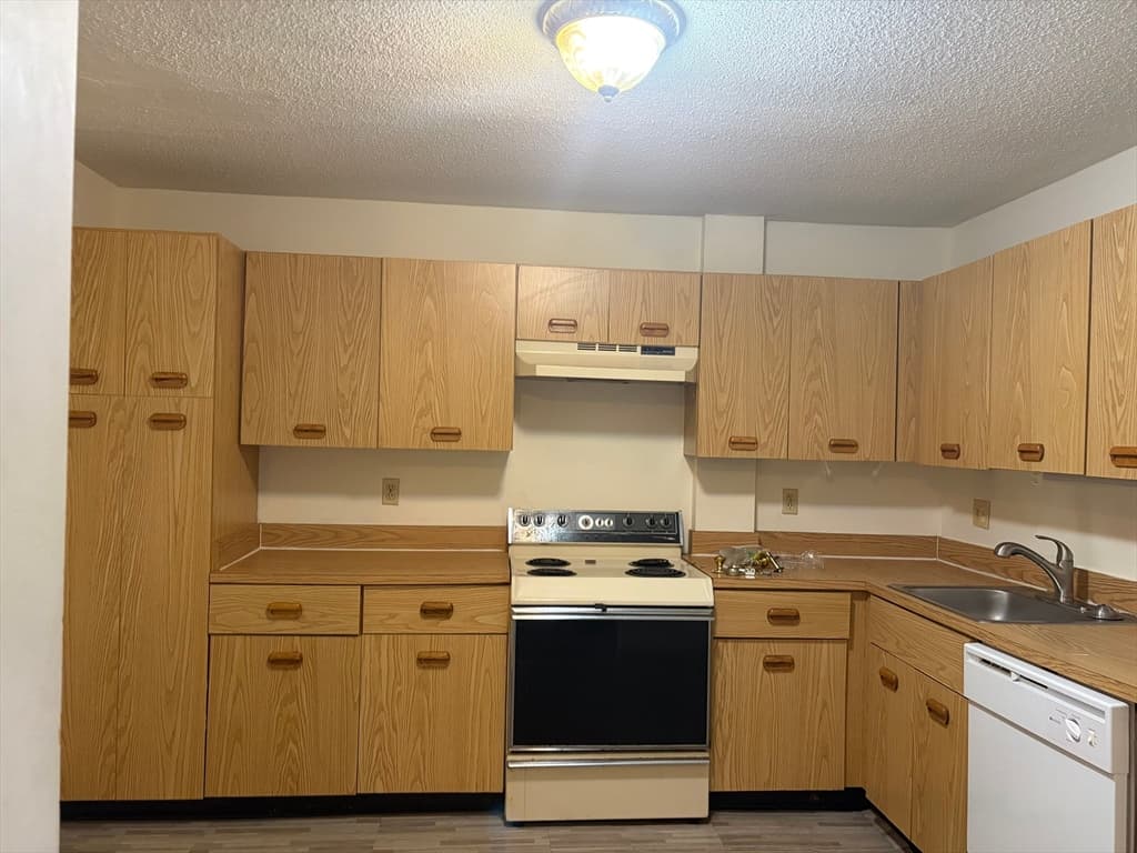 96 Old Colony Avenue # 131, Taunton MA 02718 photo 4