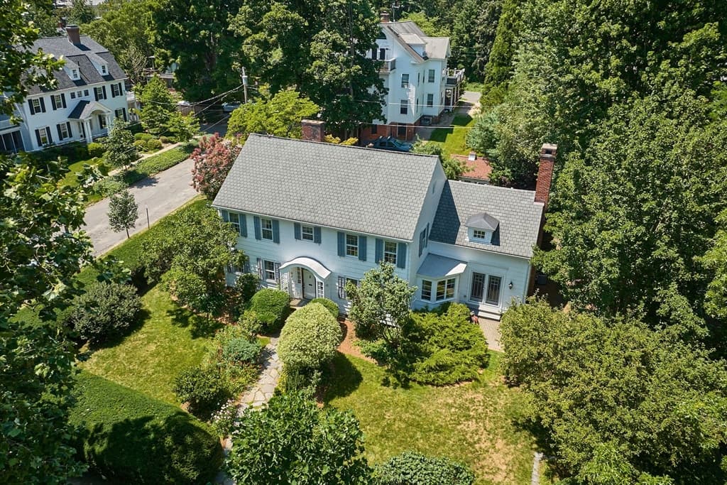 15 Barrett Place, Northampton MA 01060