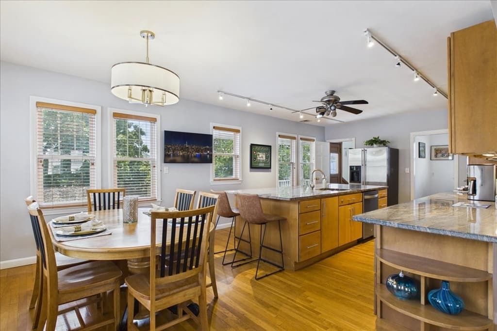 52 Boutwell St # 2, Boston MA 02122 photo 17