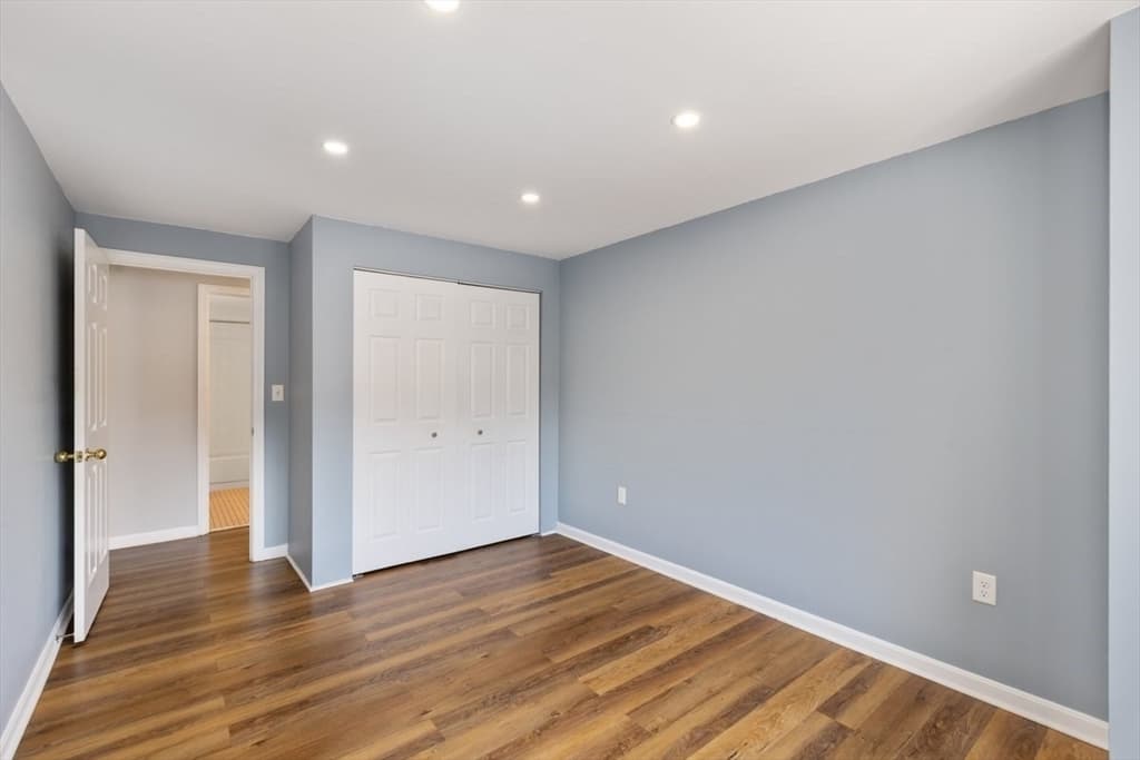 100 Ledgewood Dr # 410, Stoneham MA 02180 photo 23