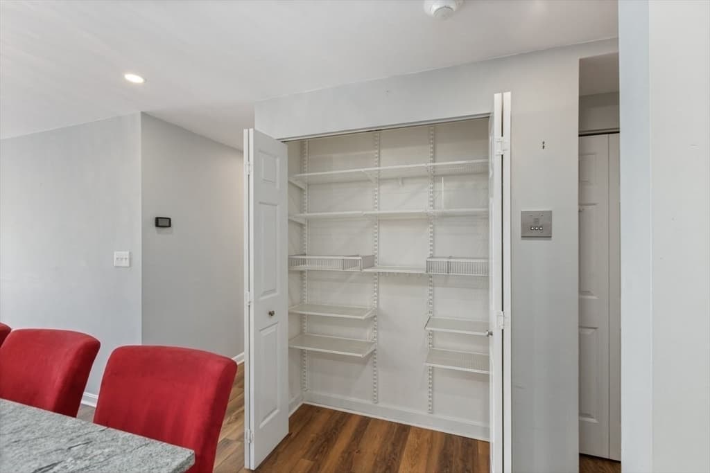 100 Ledgewood Dr # 410, Stoneham MA 02180 photo 12