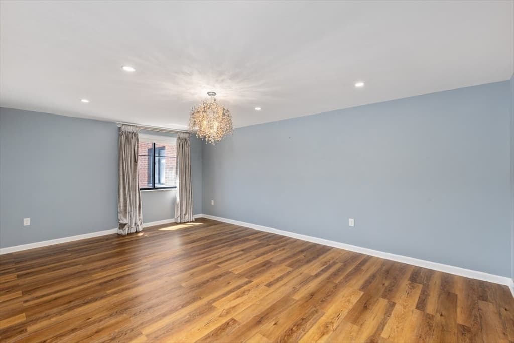 100 Ledgewood Dr # 410, Stoneham MA 02180 photo 20