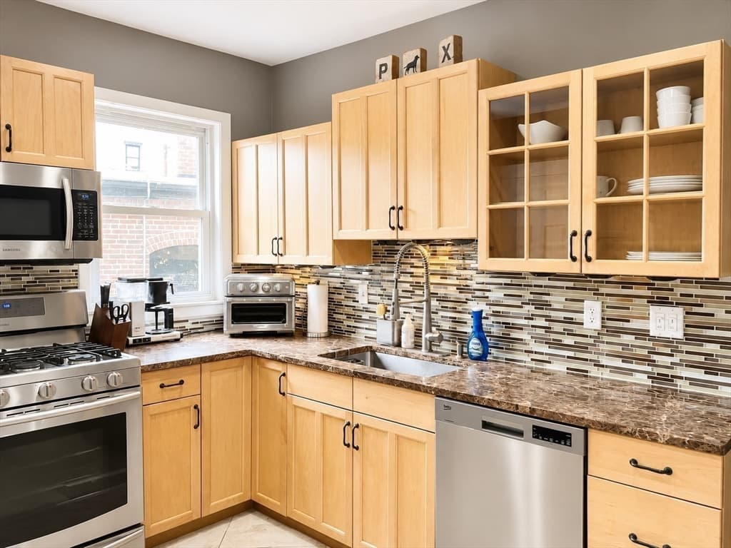 72 Bakersfield St # 1, Boston MA 02125 photo 4