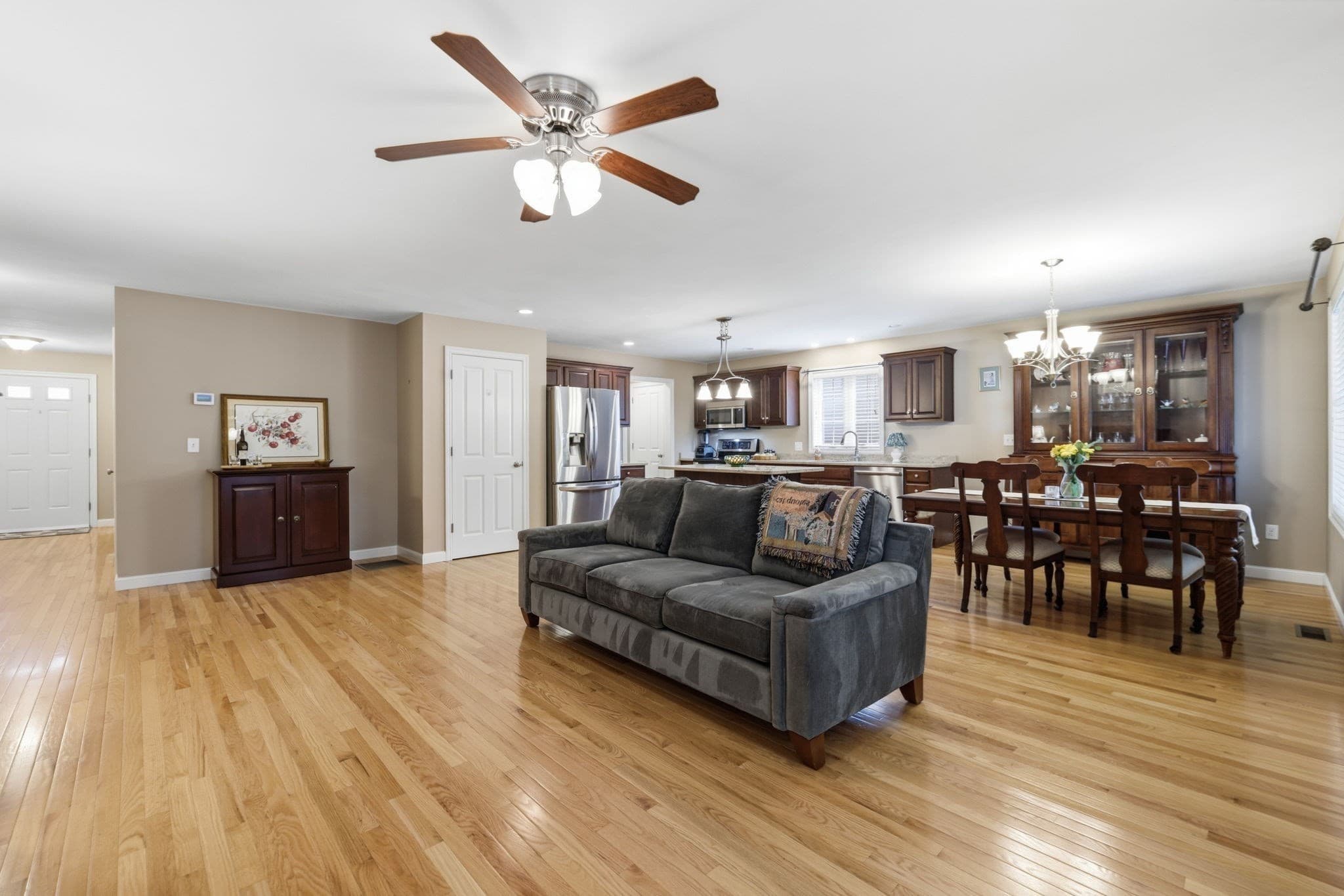 Condominium at 39 Russell Farm Dr # 39, Methuen MA 01844, Methuen, photo 13 of 42