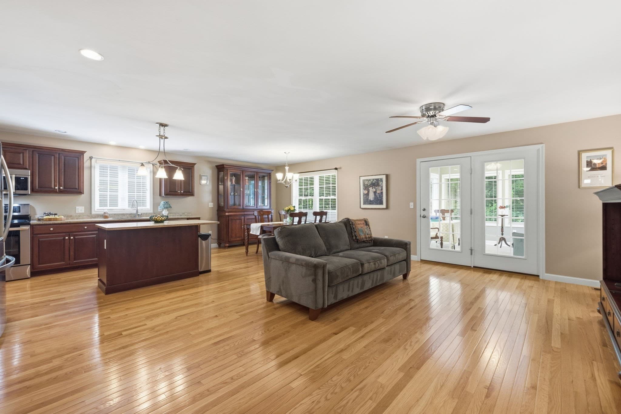 Condominium at 39 Russell Farm Dr # 39, Methuen MA 01844, Methuen, photo 12 of 42