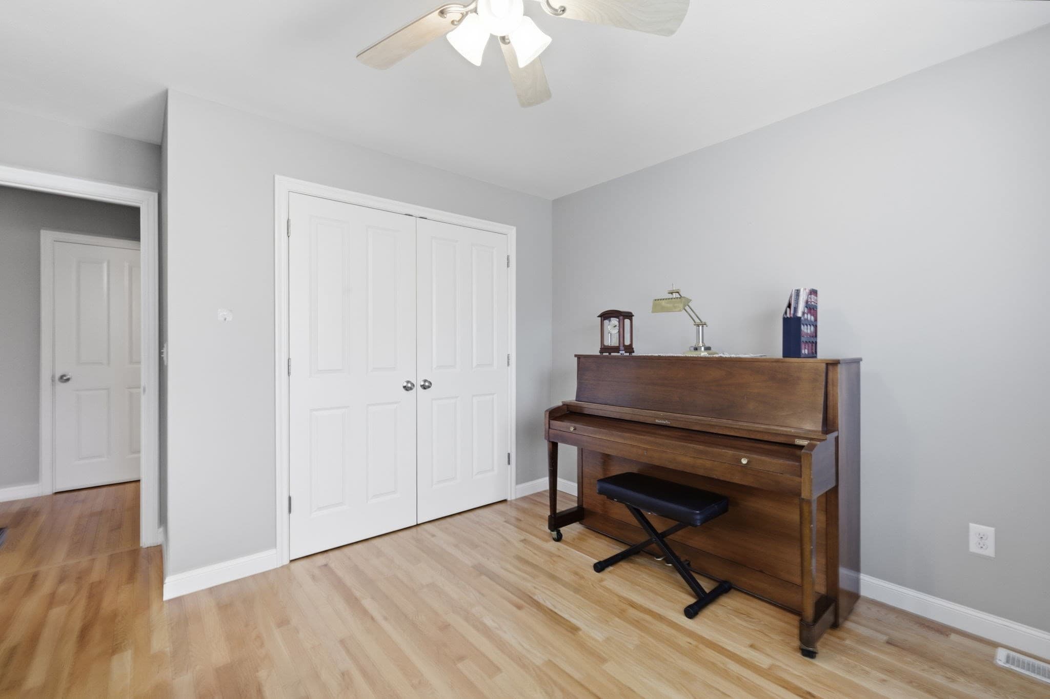 Condominium at 39 Russell Farm Dr # 39, Methuen MA 01844, Methuen, photo 28 of 42