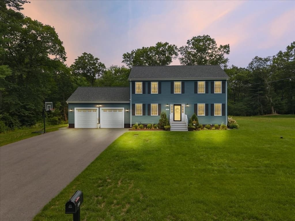 430 Thrasher St, Raynham MA 02767