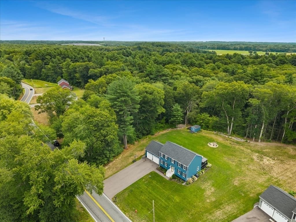 430 Thrasher St, Raynham MA 02767 photo 4