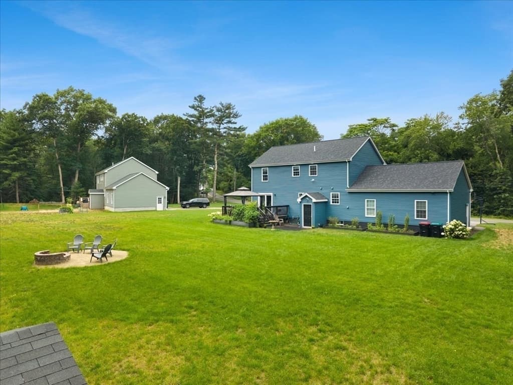 430 Thrasher St, Raynham MA 02767 photo 8