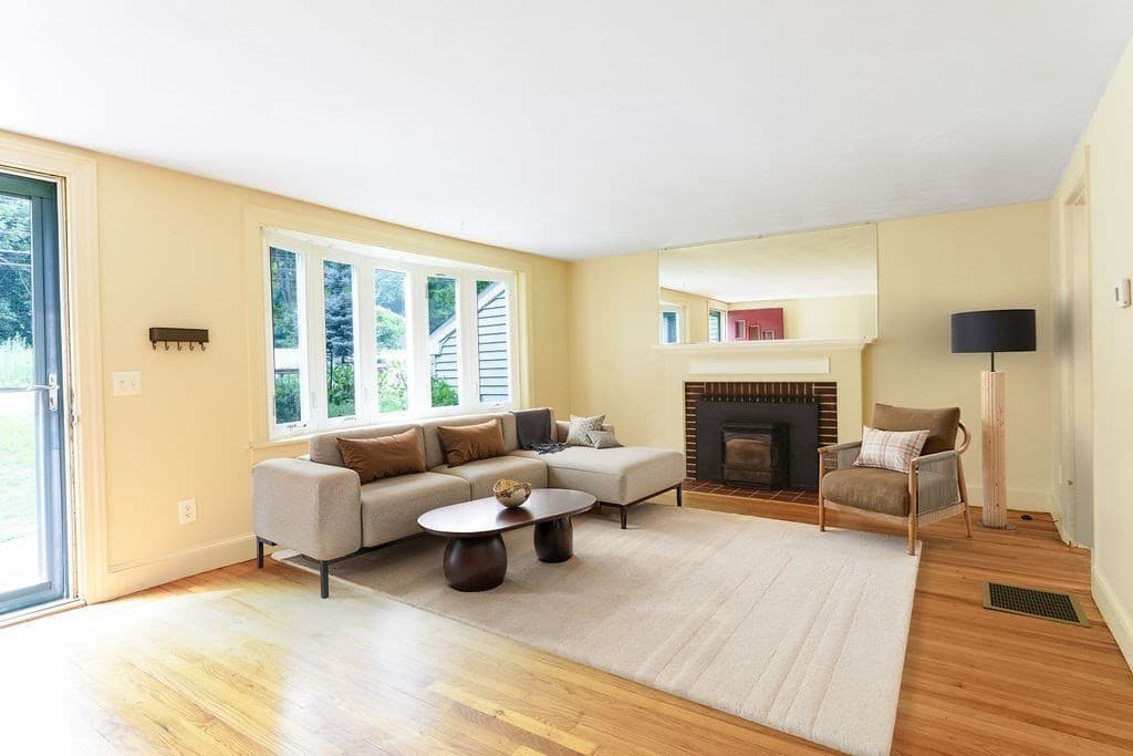Single Family Residence at 1083 Edgell Rd, Framingham MA 01701, Framingham, photo 6 of 34