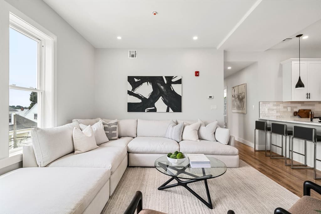 1088 Saratoga St # 3, Boston MA 02128 photo 4