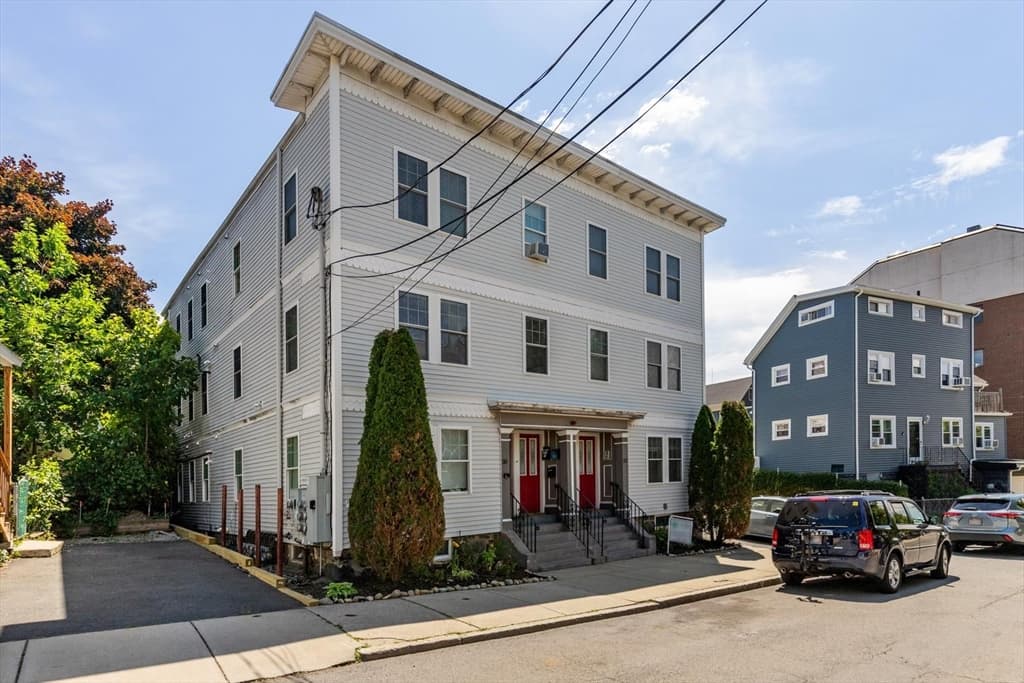 30 Tufts Ave # B, Everett MA 02149 photo 2
