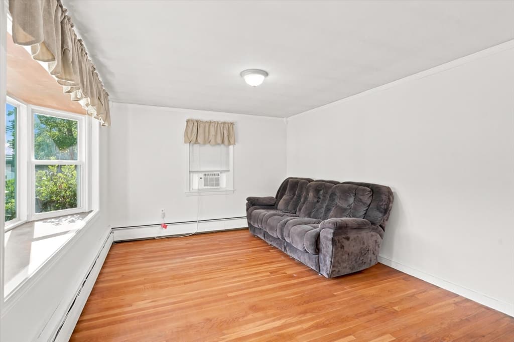 16 Edgelawn Ave, Chelmsford MA 01863 photo 6