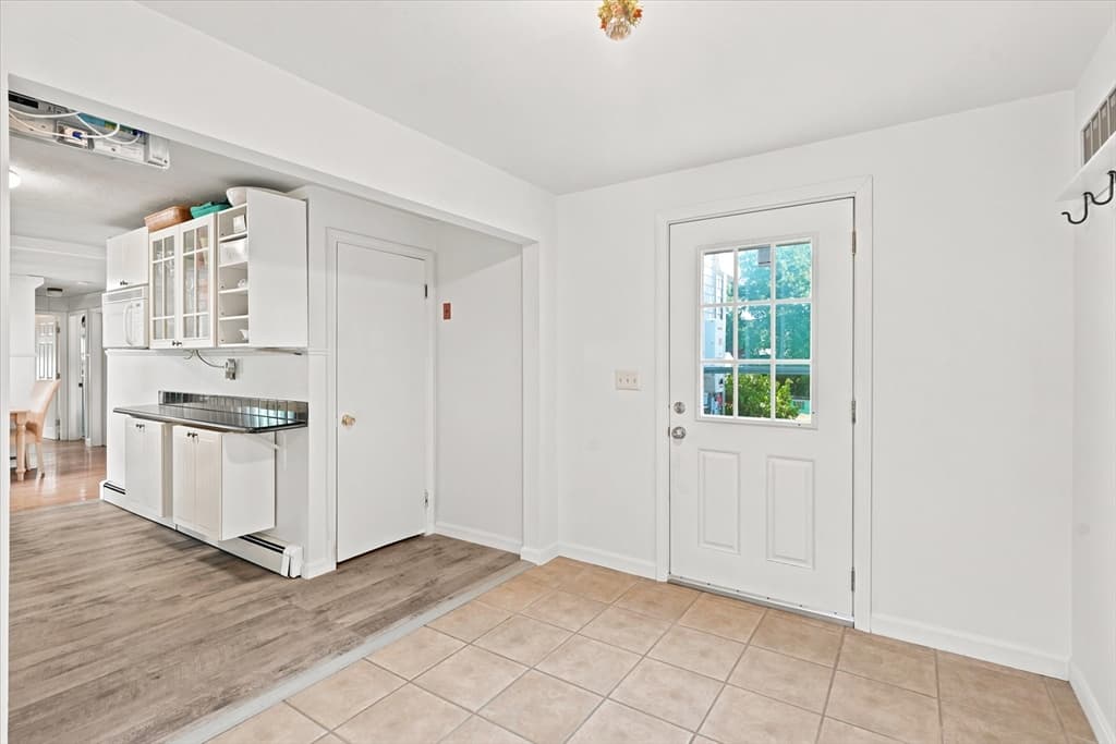 16 Edgelawn Ave, Chelmsford MA 01863 photo 17