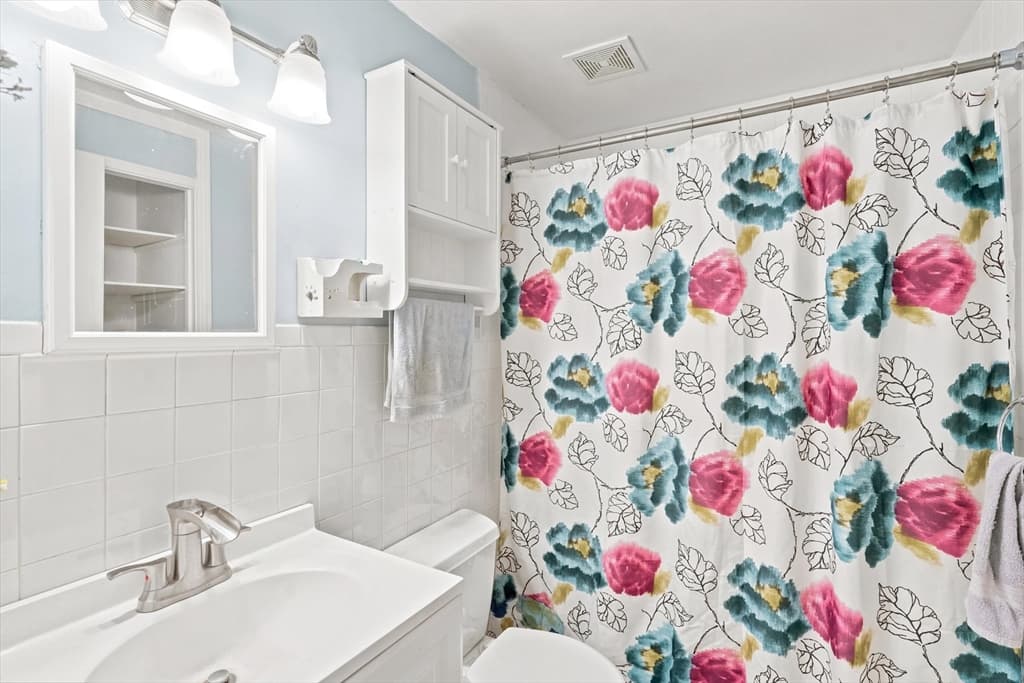 16 Edgelawn Ave, Chelmsford MA 01863 photo 8