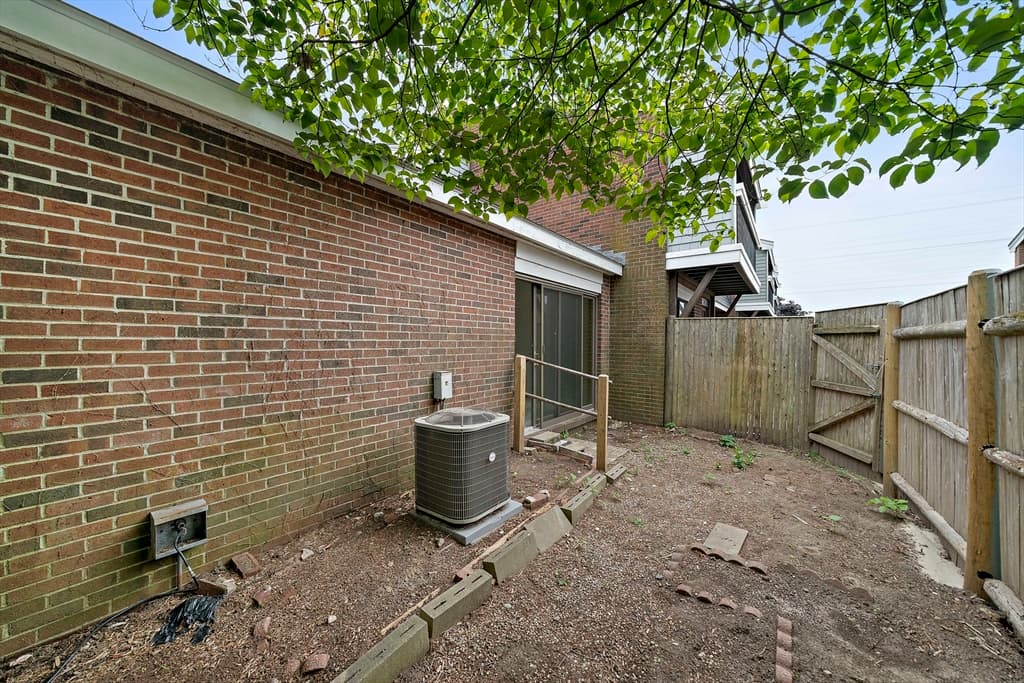 Condominium at 47 Rosewood Dr # 47, Stoughton MA 02072, Stoughton, photo 22 of 23