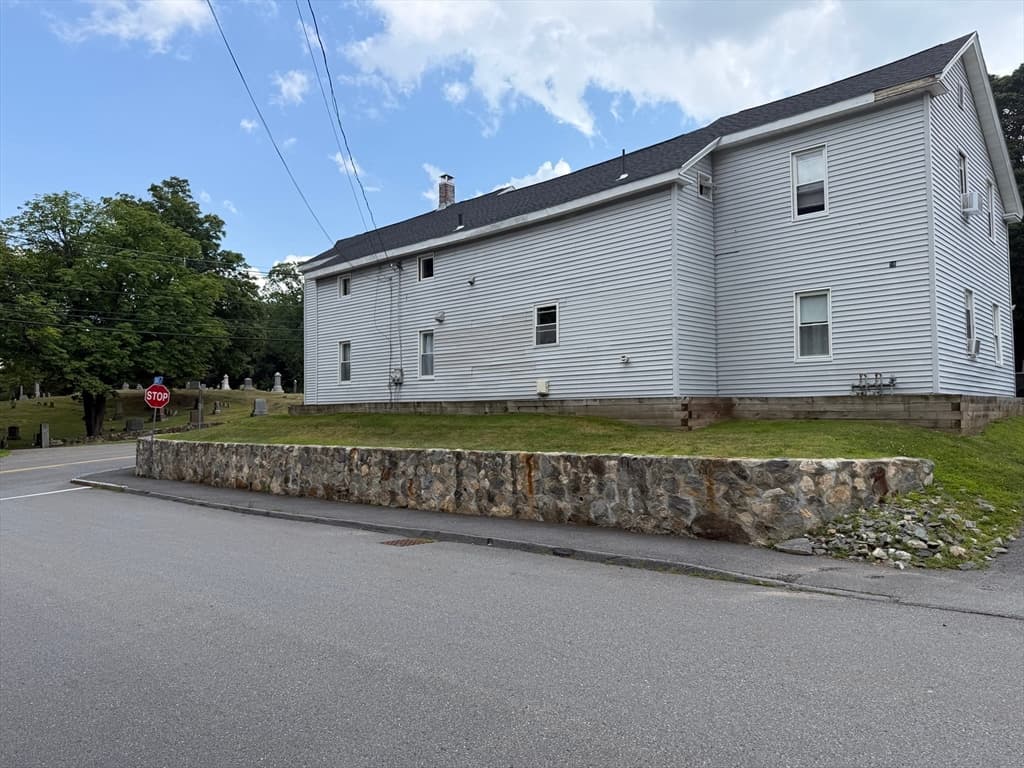 58 Stevens St, Marlborough MA 01752 photo 6