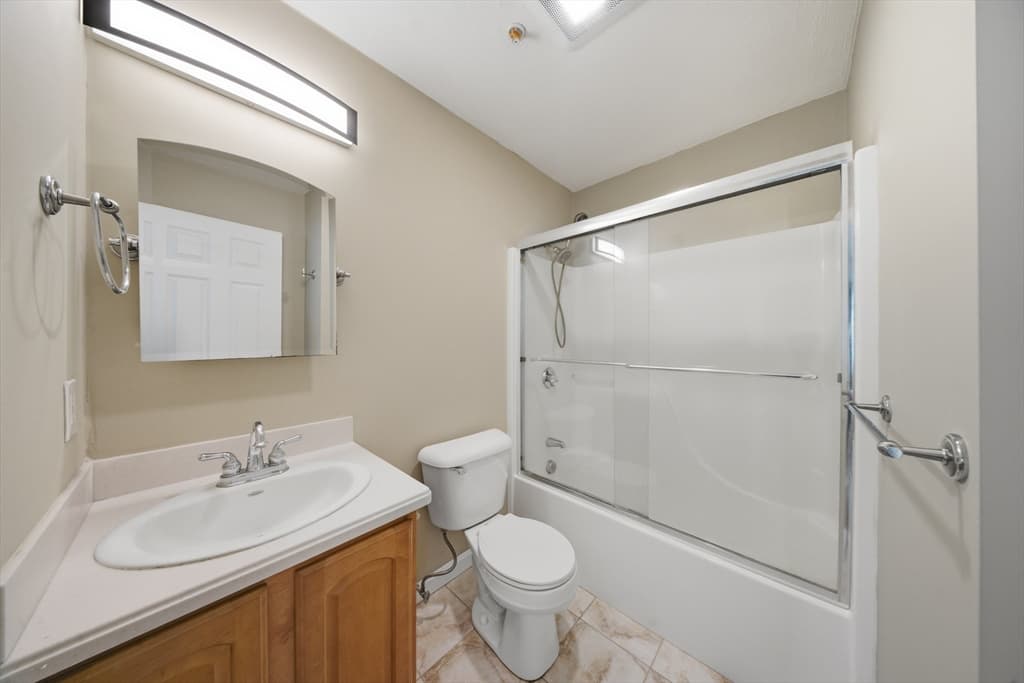 140 Commonwealth Ave # 7, North Attleboro MA 02760 photo 24