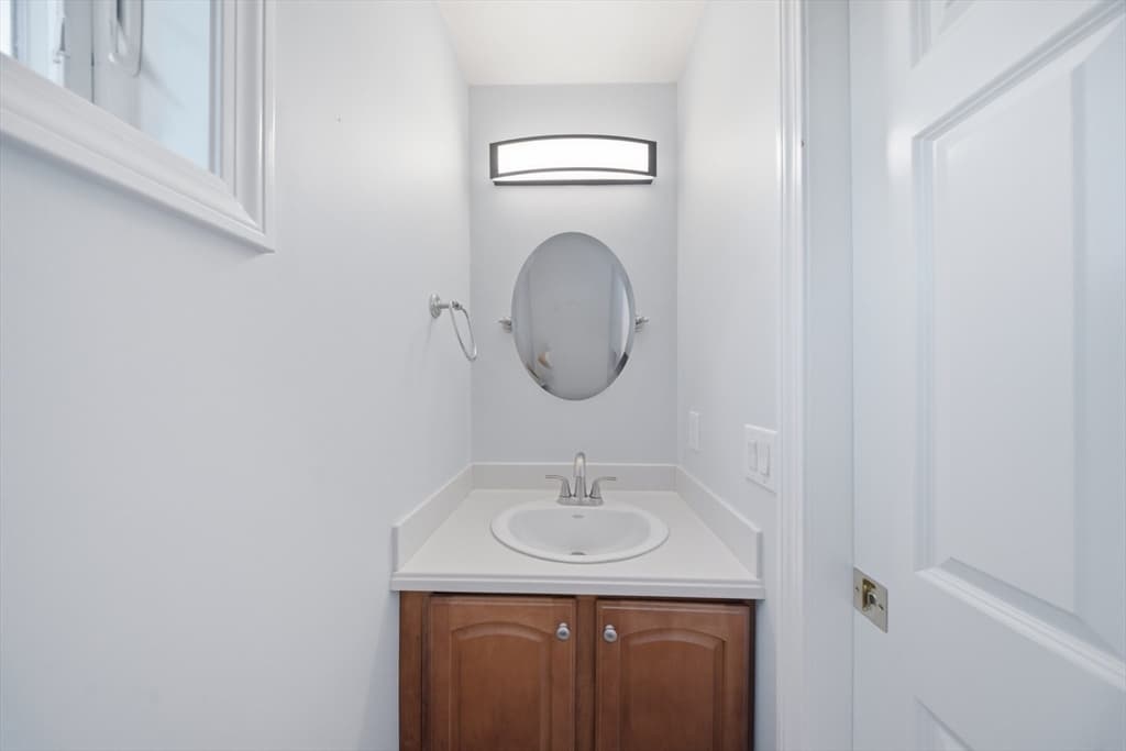 140 Commonwealth Ave # 7, North Attleboro MA 02760 photo 14