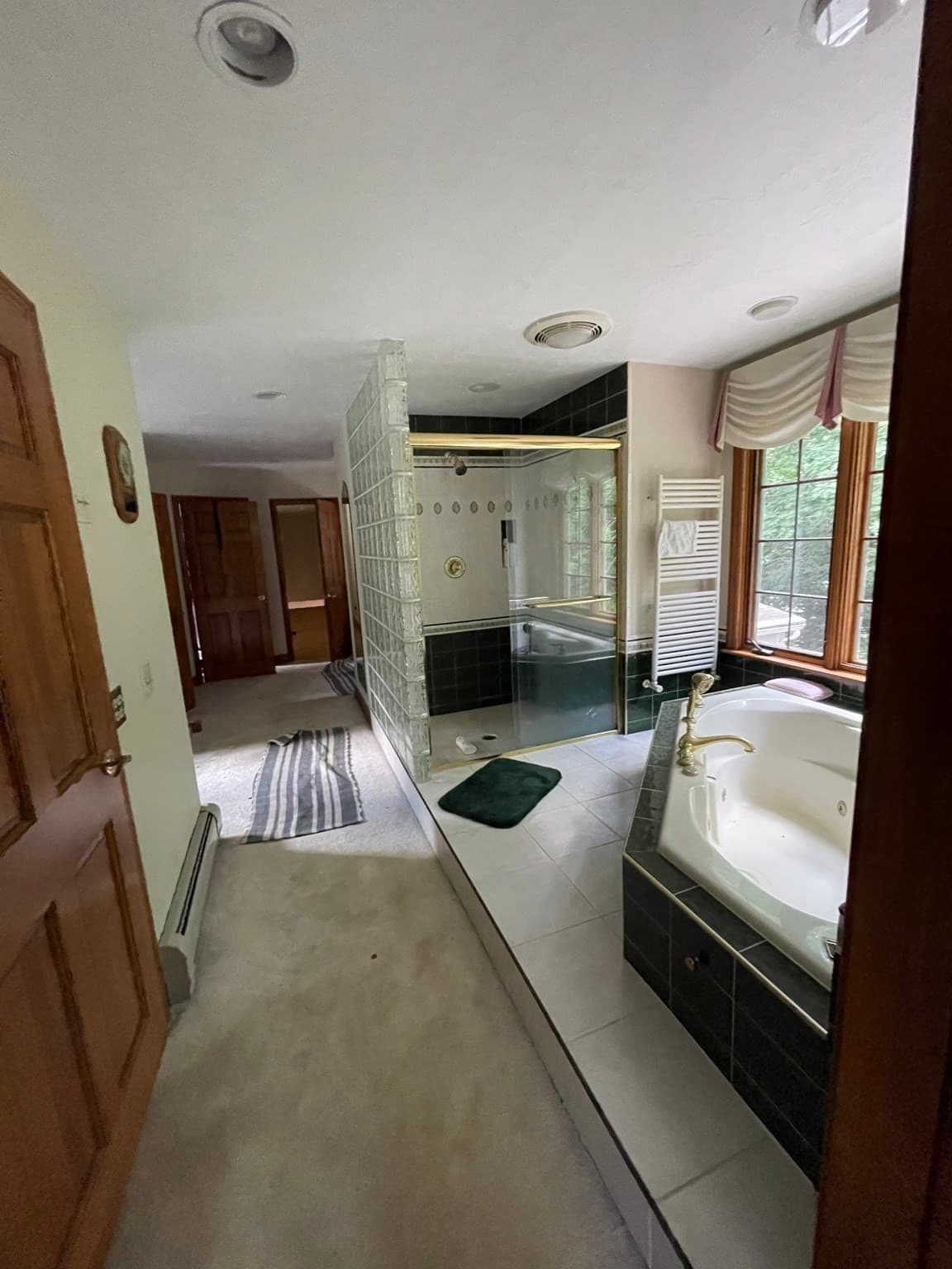 Single Family Residence at 10 Crowningshield Drive, Paxton MA 01612, Paxton, photo 23 of 33
