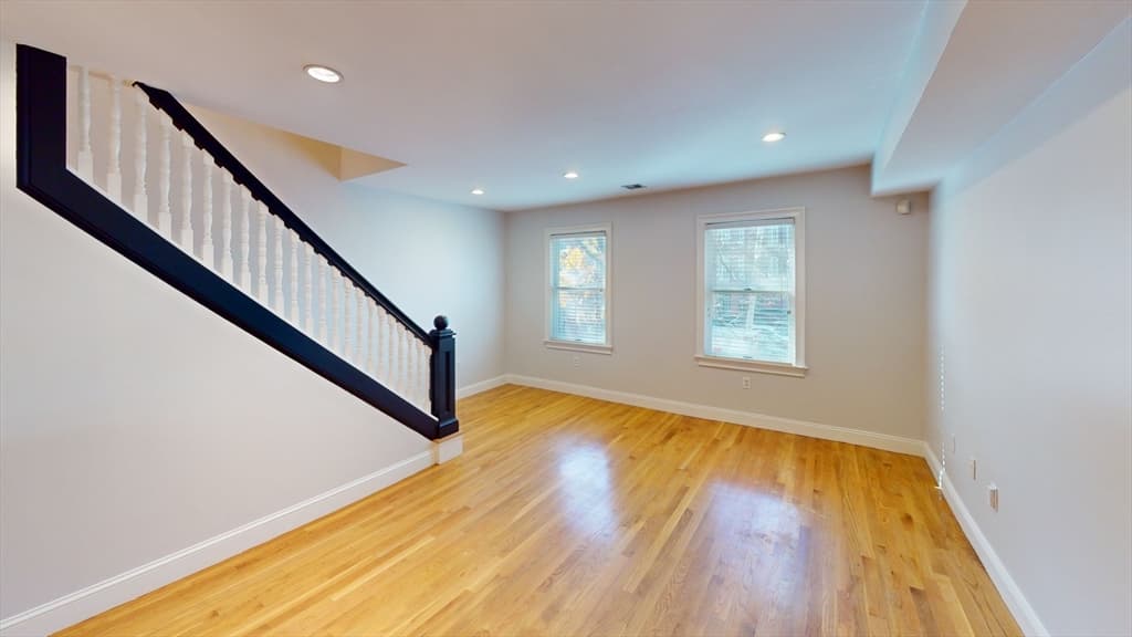 214-216 W 7th St # 2L, Boston MA 02127 photo 11