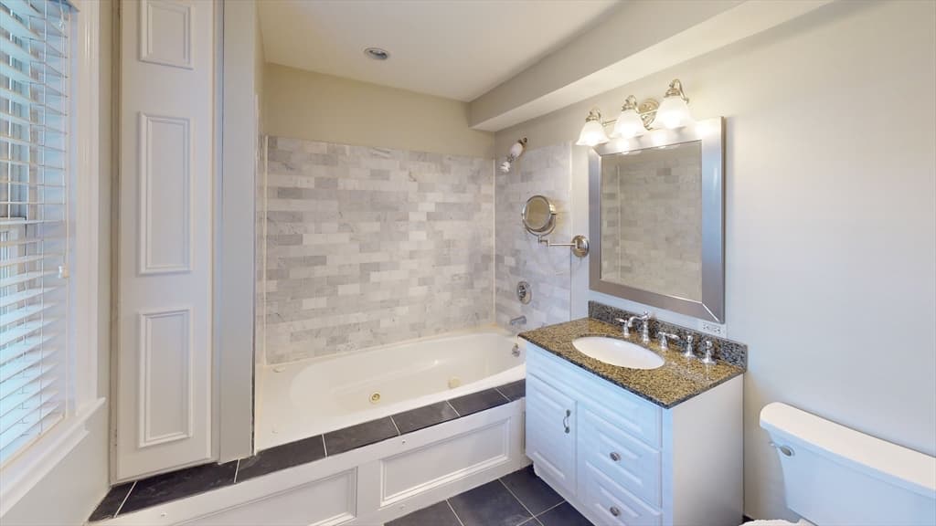 214-216 W 7th St # 2L, Boston MA 02127 photo 19