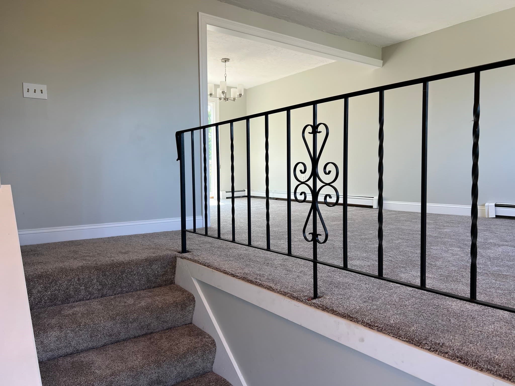 Single Family Residence at 11 Skyview Lane, Woburn MA 01801, Woburn, photo 2 of 14