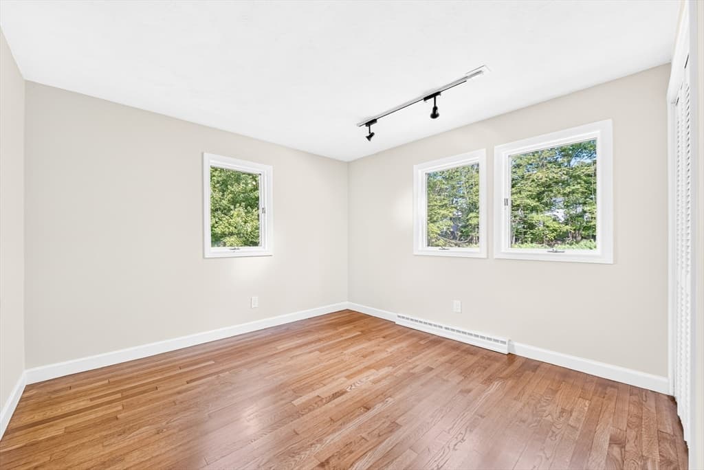 14 Clarence Street, Billerica MA 01821 photo 23