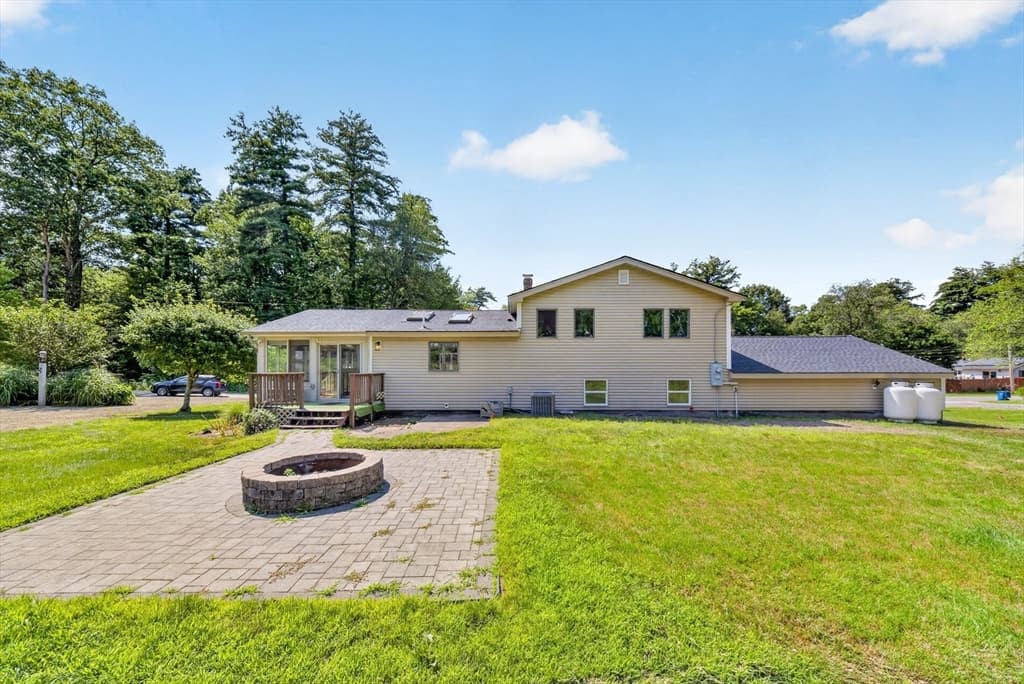 14 Clarence Street, Billerica MA 01821 photo 32