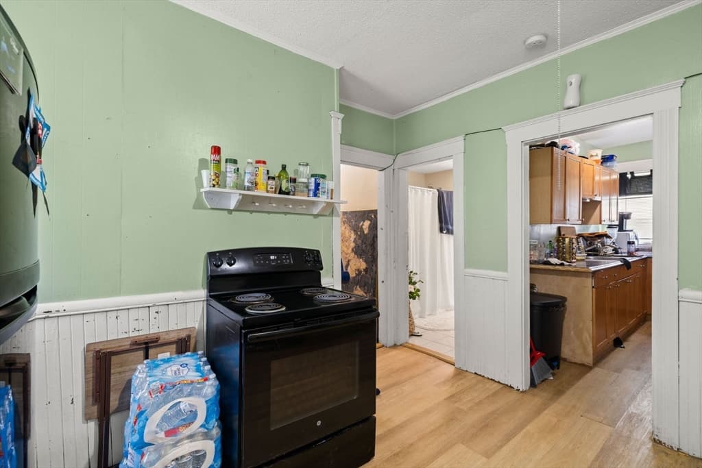 38 Wilson St (38-40), Haverhill MA 01832 photo 8