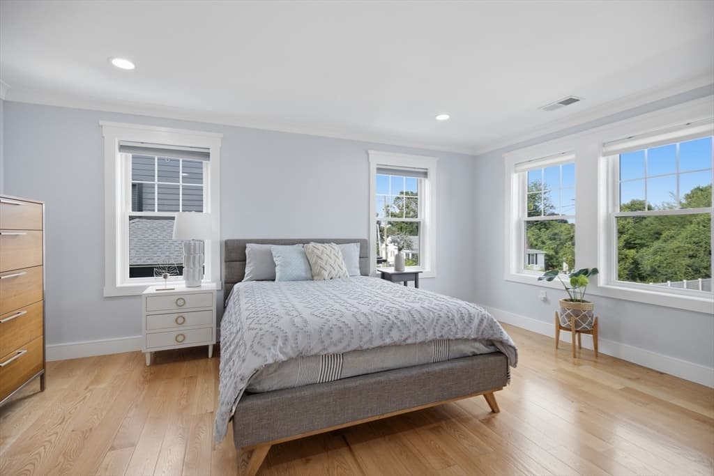 19 Manhattan Ter, Newton MA 02465 photo 28