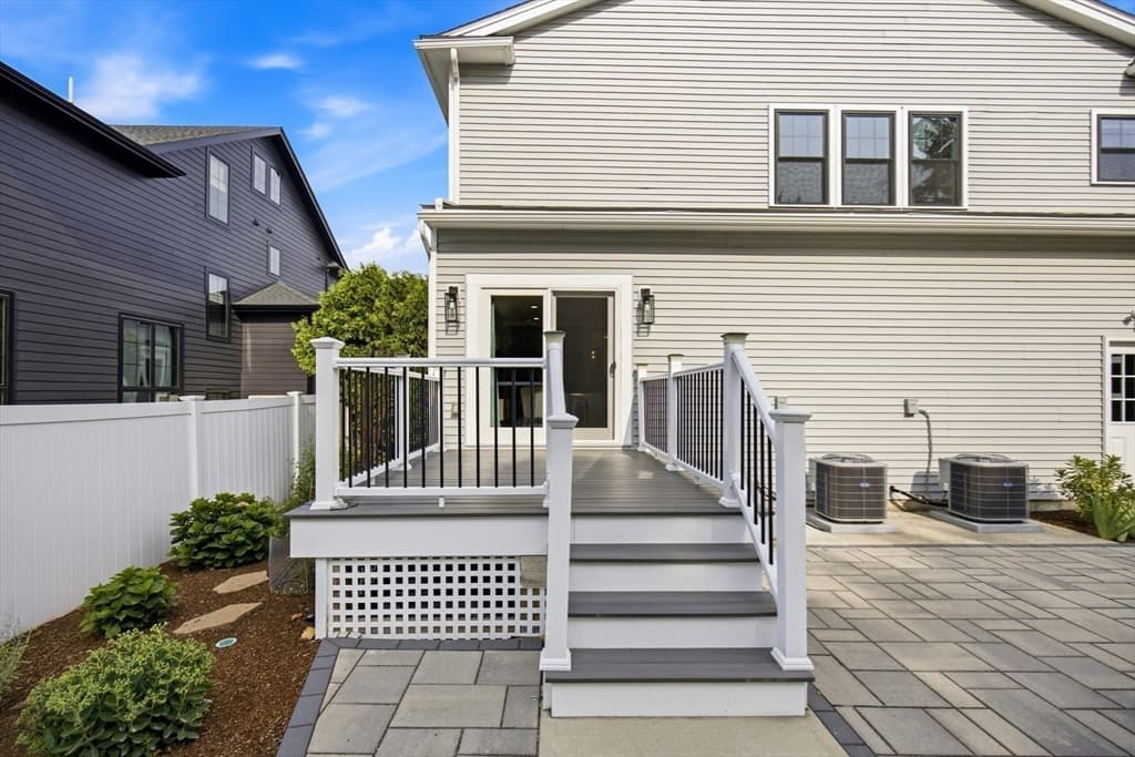 19 Manhattan Ter, Newton MA 02465 photo 39