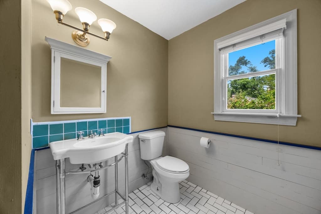 196 Bradford Street, Provincetown MA 02657 photo 18