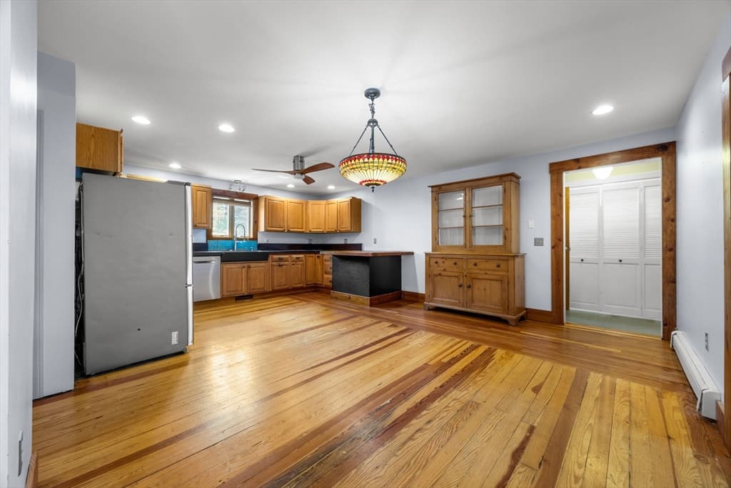 196 Bradford Street, Provincetown MA 02657 photo 11