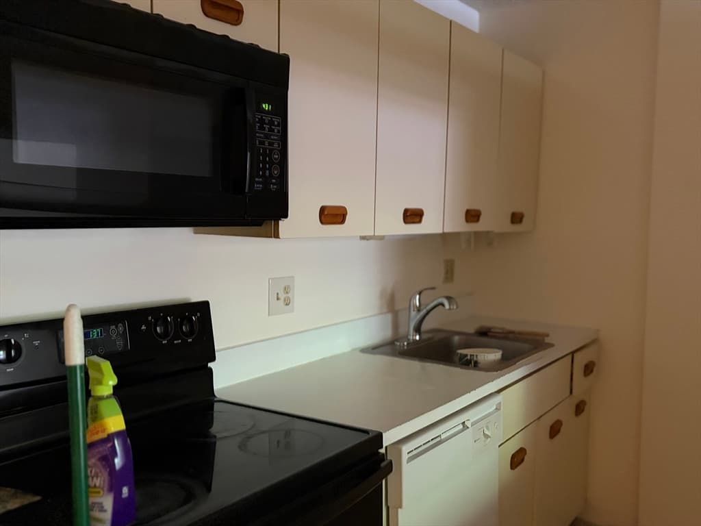 96 Old Colony Avenue # 123, Taunton MA 02718 photo 5