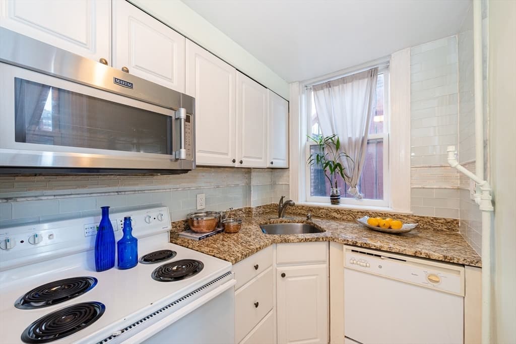 405 Commonwealth Ave # 2, Boston MA 02215 photo 10