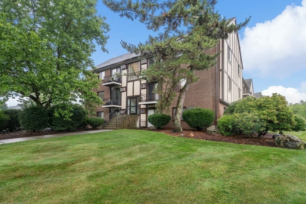 159 Bittersweet Ln # 123, Randolph MA 02368 photo 23