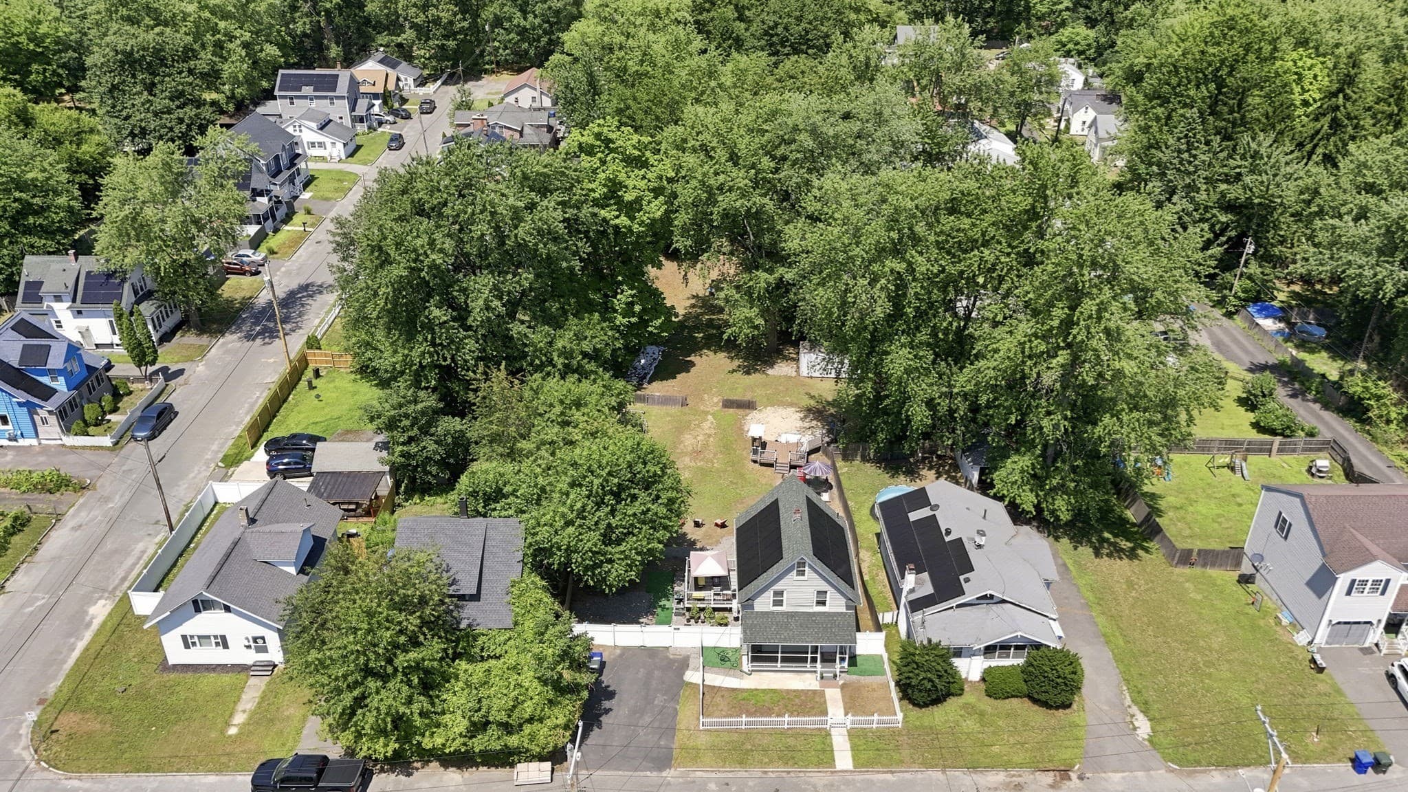 Single Family Residence at 72 Switzer Street, Springfield MA 01109, Springfield, photo 12 of 40