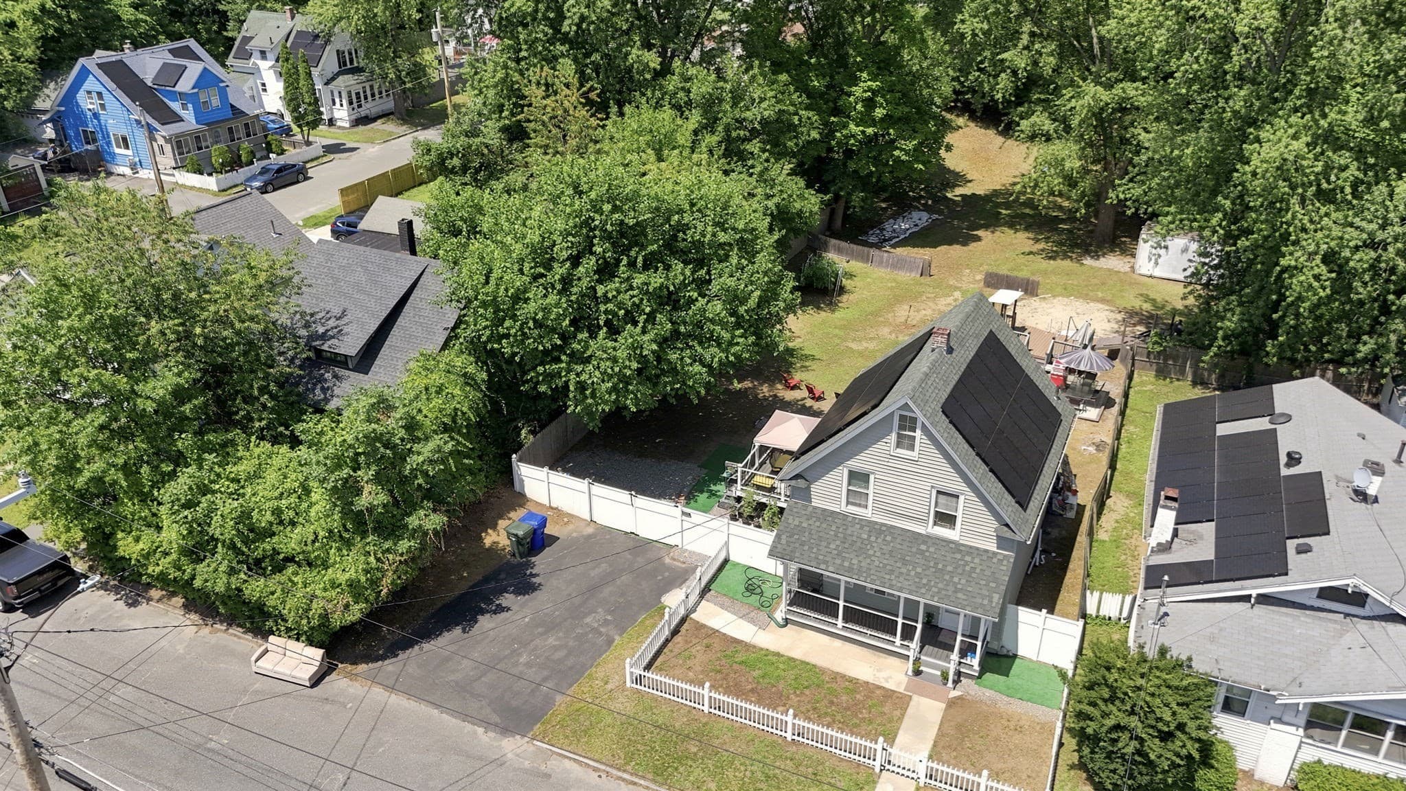 Single Family Residence at 72 Switzer Street, Springfield MA 01109, Springfield, photo 4 of 40