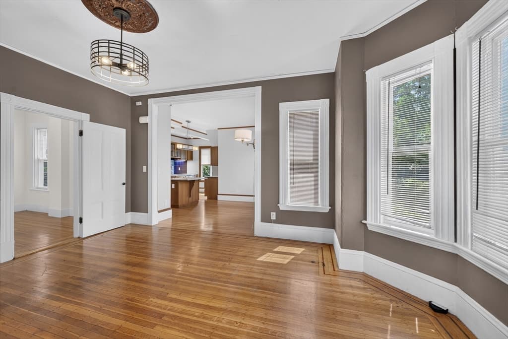 9 Dartmouth St, Somerville MA 02145 photo 12