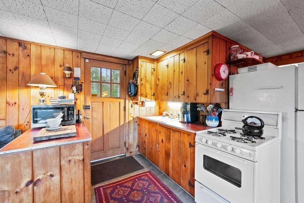 1029 Old Sandwich Rd, Plymouth MA 02360 photo 12