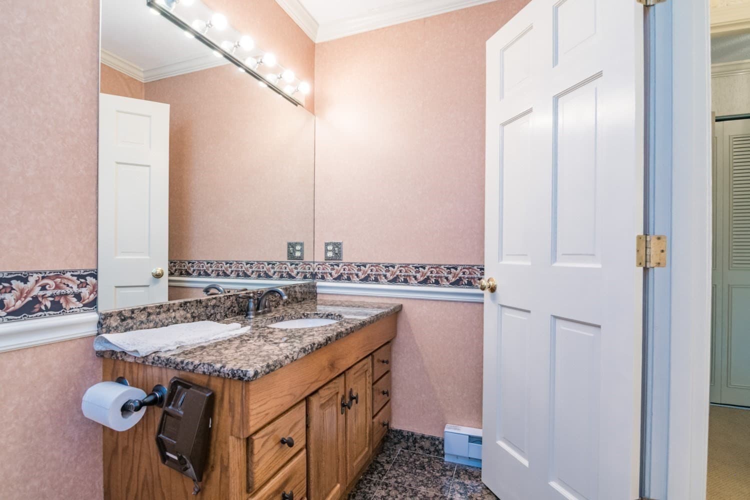Condominium at 177 Porter Lake Dr # 177, Springfield MA 01106, Springfield, photo 11 of 35
