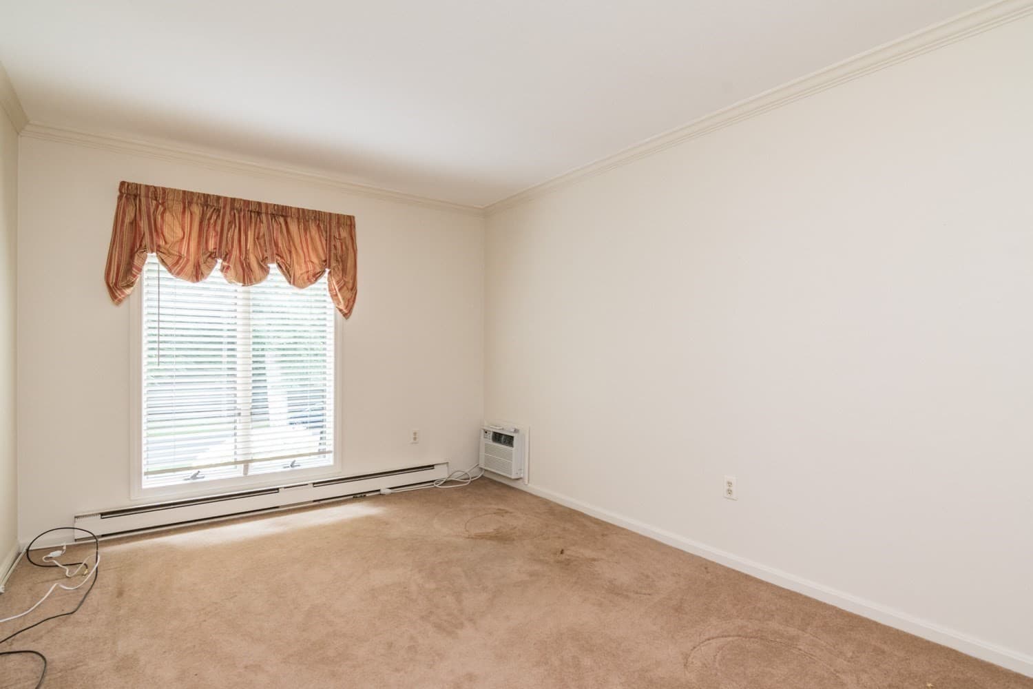 Condominium at 177 Porter Lake Dr # 177, Springfield MA 01106, Springfield, photo 21 of 35