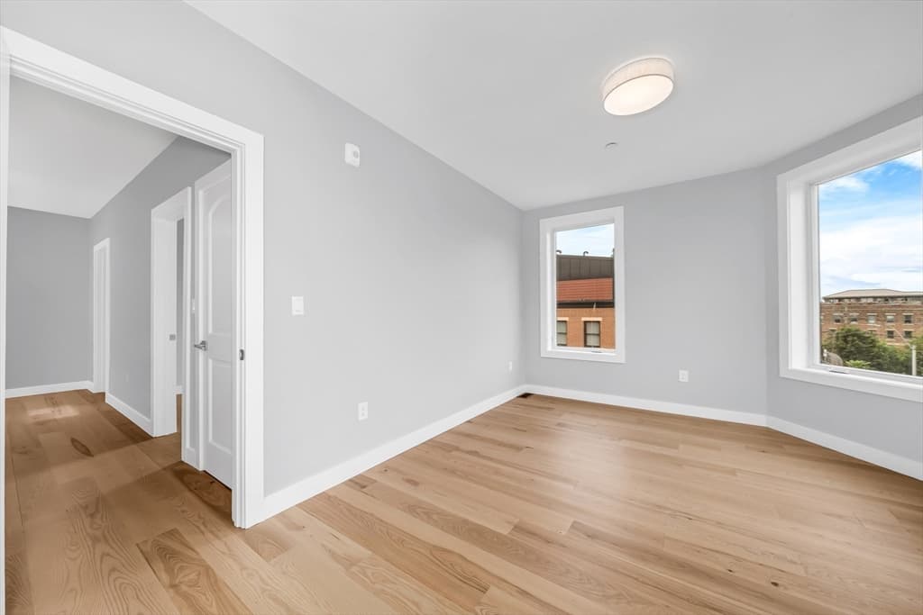 181 Maverick PH, Boston MA 02128 photo 16