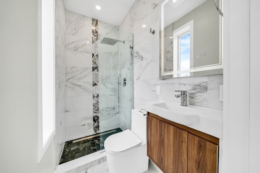 181 Maverick PH, Boston MA 02128 photo 5
