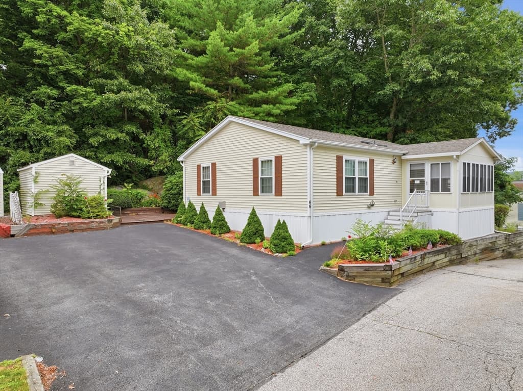 47 Washington St # 44, Auburn MA 01501 photo 27