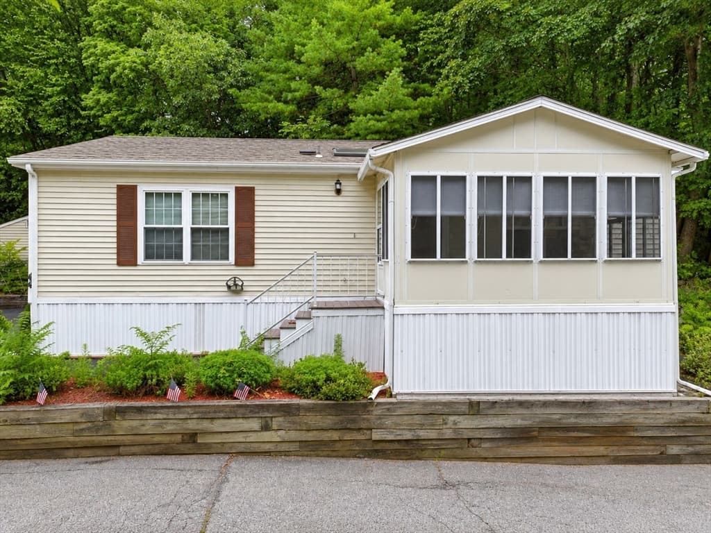 47 Washington St # 44, Auburn MA 01501 photo 3