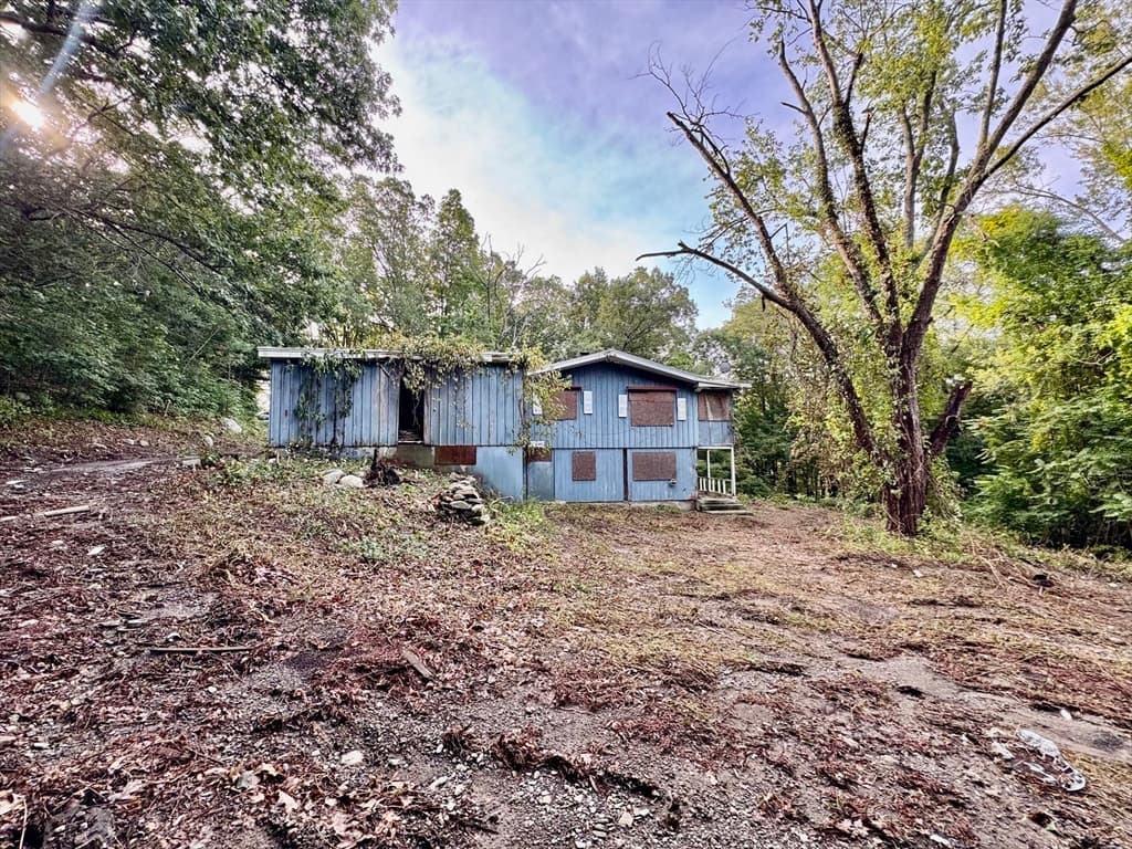 Single Family Residence at 28 Cherry St, Shrewsbury MA 01545, Shrewsbury, photo 5 of 9